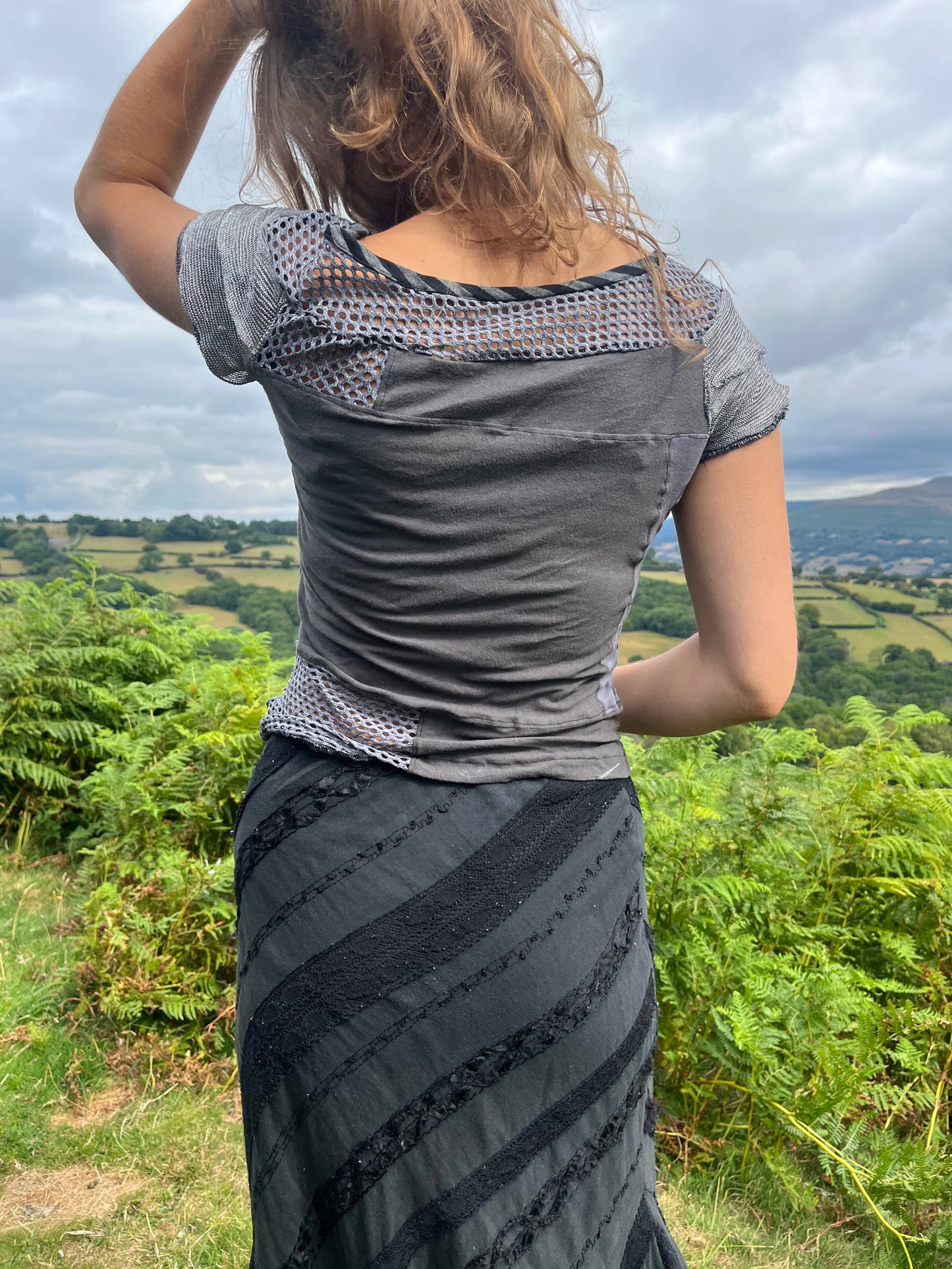 Phantom itch top